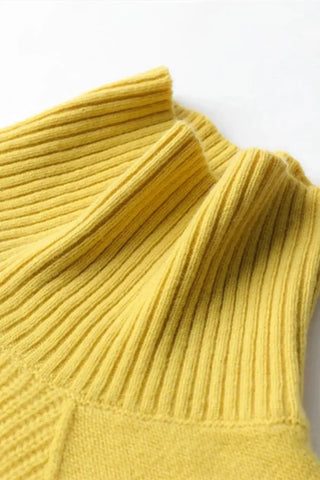 The Loose-Fit Pure Wool Turtleneck Sweater SandSet